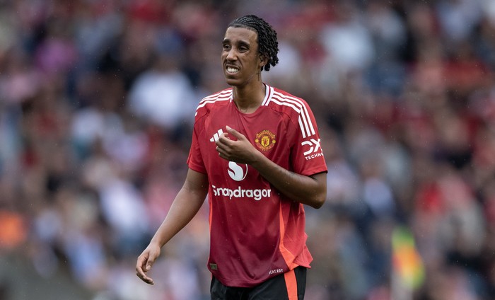 leny yoro manchester united man utd man united pramusim manchester united EDINBURGH, SCOTLAND - JULY 20: Leny Yoro of Manchester United reacts during the Pre-Season Friendly match between Manchester United and Rangers at BT Murrayfield Stadium on July 20, 2024 in Edinburgh, Scotland. (Photo by Joe Prior/Visionhaus via Getty Images)