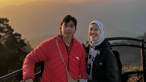 Megawati Hangestri liburan bareng kekasih.