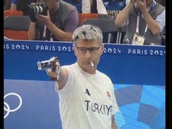 Gaya Nembak Yusuf Dikec di Olimpiade Dikomentari John Wick