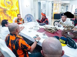 Atasi Pengangguran, Bamsoet Usul  Penempatan Pekerja Migran