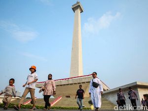 Potret Monas Hanya Buka Sampai Jam 4 Sore hingga Picu Debat Netizen