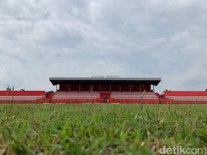 Antusias Warga Blitar Usai Arema FC Berkandang di Stadion Soepriadi