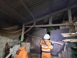 2 Rumah Rusak Akibat Bencana Longsor di Bogor