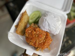Krenyes Renyah Juicy Ayam Geprek Rp 10.000 di Jakarta Krenyes Renyah Juicy Ayam Geprek Rp 10.000 di Jakarta