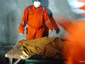 Bocah PAUD di Jombang Tewas Saat Tidur Ketika Kamarnya Terbakar Bocah PAUD di Jombang Tewas Saat Tidur Ketika Kamarnya Terbakar