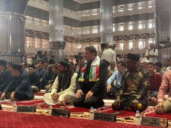 Dubes Iran Salat Gaib di Istiqlal: Haniyeh Wakafkan Umurnya untuk Palestina