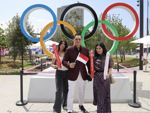 AHY dan Annisa Pohan Serasi di Olimpiade 2024, Tinggi Almira Bikin Salfok AHY dan Annisa Pohan Serasi di Olimpiade 2024, Tinggi Almira Bikin Salfok