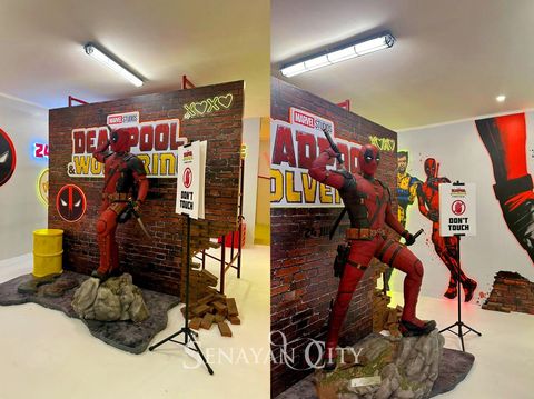 Instalasi Deadpool & Wolverine di Senayan City