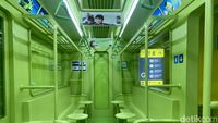 Ngopi di Kafe Ini Serasa Ada di Gerbong Yamanote Line Jepang