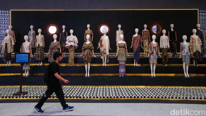 Melihat Pameran FEKDI dan KKI di JCC Bank Indonesia kembali menggelar program Karya Kreatif Indonesia (KKI) serempak dengan Festival Ekonomi dan Keuangan Digital (FEKDI) 2024 di Jakarta Convention Center, pada tanggal 1 sampai 4 Agustus 2024.