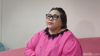 Mohon Doanya... Nunung Jalani Operasi Mata