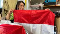 Momen Agustusan, Omzet Perajin Bendera di Mojokerto Ratusan Juta