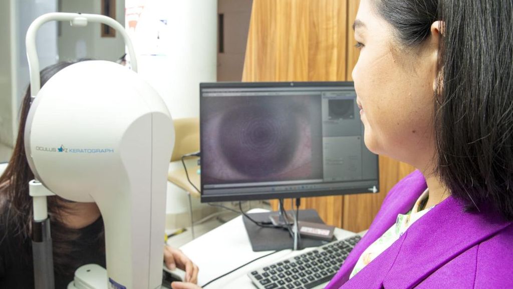 Pentingnya Merawat Kesehatan Mata Bagi Pengguna Gadget Pentingnya Merawat Kesehatan Mata Bagi Pengguna Gadget