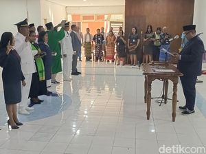 Lantik 17 Pejabat Pemkot Kupang, Fahrensy: Main-main Bisa Dicopot Lantik 17 Pejabat Pemkot Kupang, Fahrensy: Main-main Bisa Dicopot