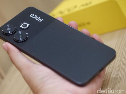Poco M6