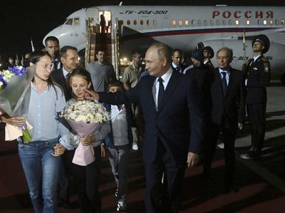 Presiden Putin Sambut Napi Rusia yang Dibebaskan AS