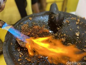 Puas! Makan Ayam Geprek di Sini Bisa Nambah Nasi Sepuasnya Puas! Makan Ayam Geprek di Sini Bisa Nambah Nasi Sepuasnya