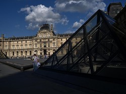 60 Penyidik Tangani Kasus Perampokan di Museum Louvre, 4 Pelaku Diburu 60 Penyidik Tangani Kasus Perampokan di Museum Louvre, 4 Pelaku Diburu