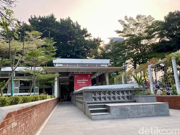Ini Syarat dan Cara Nongkrong di Kafe Istana Merdeka