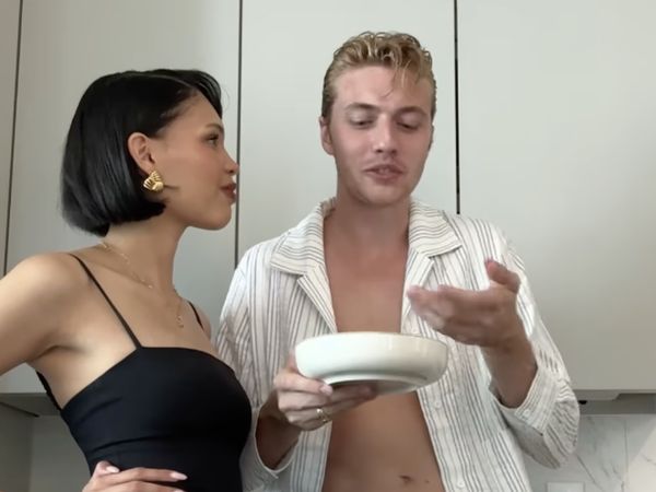 Foto: Influencer Muda Dinikahi Model Pria Tampan, Kehidupan Tradwife Jadi Kontroversi
