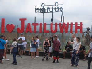 Potret Ramainya Bali Diserbu Turis Asing