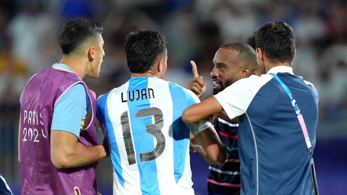 Prancis vs Argentina diwarnai keributan. (Foto: Getty Images/Juan Manuel Serrano Arce)