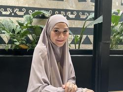 Zaskia Adya Mecca Mau ke Gaza Usai Lebaran, Harap Hanung Mantap Berikan Izin