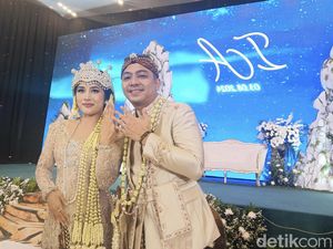 Ade Govinda Resmi Menikah di Waktu yang Tepat Ade Govinda Resmi Menikah di Waktu yang Tepat