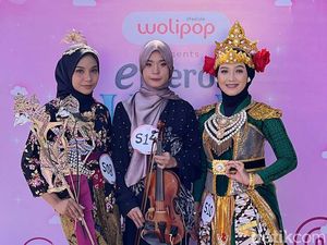 Aksi Peserta Emeron Hijab Hunt 2024 di Solo Bikin Penonton Bernyanyi Bersama Aksi Peserta Emeron Hijab Hunt 2024 di Solo Bikin Penonton Bernyanyi Bersama
