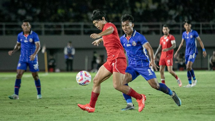 Final Piala Presiden 2024: Borneo FC Vs Arema FC Pertandingan final Piala Presiden 2024 mempertemukan Borneo FC Samarinda kontra Arema FC. Laga Borneo FC vs Arema FC berlangsung di Stadion Manahan, Solo, Minggu (4/8/2024).