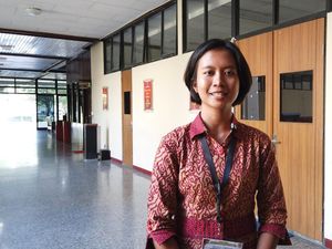 Cerita Pedagang Ibu Taruni Akpol Ditanya Habis Berapa M Padahal Tanpa Biaya Cerita Pedagang Ibu Taruni Akpol Ditanya Habis Berapa M Padahal Tanpa Biaya