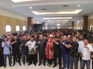 Paguyuban Garuda Perak Dukung Arif-Rista Maju di Pilkada Kebumen Paguyuban Garuda Perak Dukung Arif-Rista Maju di Pilkada Kebumen