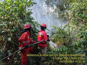 Patroli Udara Temukan Karhutla di Ogan Ilir, Personel Turun Lakukan Pemadaman