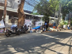 Tiap Hari Ditertibkan tapi Pencari Suaka Tetap Kembali ke Kantor UNHCR