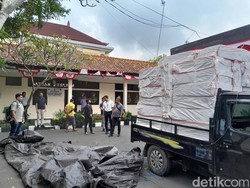 Polisi Gagalkan Penyelundupan 72 Ribu Bungkus Rokok Ilegal ke Bali