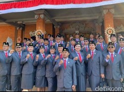 40 DPRD Tabanan Resmi Dilantik, 33 Incumbent-7 Wajah Baru