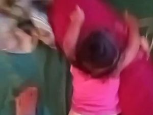 Momen Pria Ancam Bunuh-Gantung Bayinya di Pinrang, Korban Disandera 16 Jam Momen Pria Ancam Bunuh-Gantung Bayinya di Pinrang, Korban Disandera 16 Jam