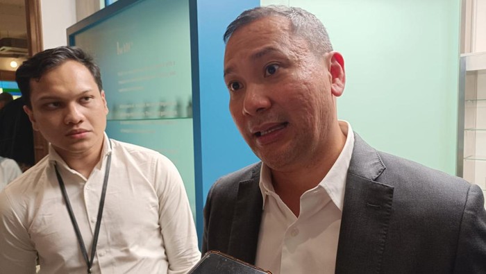 Deputi Bidang Koordinasi Infrastruktur dan Transportasi Kementerian Koordinator Bidang Kemaritiman dan Investasi (Kemenko Marves), Rachmat Kaimuddin, menentukan bahwa materi bakar minyak (BBM) subsidi tidak naik.