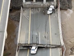 Arab Saudi Dilanda Banjir Bandang, Makkah-Madinah Aman?