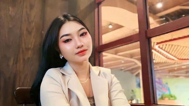 Erika Putri selebgram yang prank ojol masuk ke kamar mandi