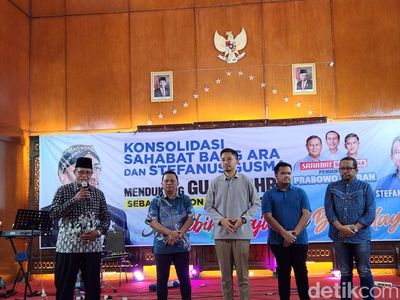 Momen Relawan Sahabat Bang Ara Dukung Gusti Bhre Maju di Pilkada Solo