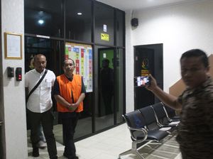 Kadis Lingkungan Hidup Karo Jadi Tersangka Kasus Dugaan Korupsi Proyek TPU Kadis Lingkungan Hidup Karo Jadi Tersangka Kasus Dugaan Korupsi Proyek TPU