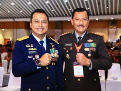 131 Kali Donor Darah, Kabid Humas Polda Kepri Terima Satyalencana