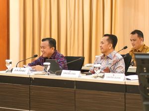 Pj Gubsu Agus Fatoni Ingin Sumut jadi Pelopor Penghapusan Kemiskinan Ekstrem Pj Gubsu Agus Fatoni Ingin Sumut jadi Pelopor Penghapusan Kemiskinan Ekstrem