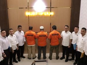 Eks Kadisdik Aceh Ditahan Terkait Kasus Pengadaan Westafel saat COVID-19 Eks Kadisdik Aceh Ditahan Terkait Kasus Pengadaan Westafel saat COVID-19