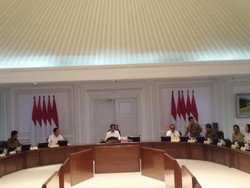 Jokowi Kumpulkan Menteri di Istana Bahas APBN Prabowo