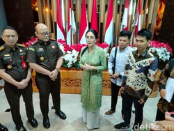 Kawal Kasasi Ronald Tannur, Rieke Diah Pitaloka Datangi Kejati Jatim