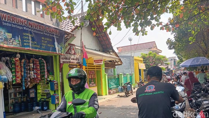 Rokok Masih Dijual Dekat Sekolah Rokok Masih Dijual Dekat Sekolah