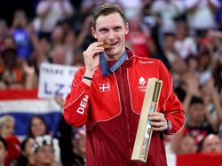 Sukses Pertahankan Emas, Axelsen Masuk Daftar Elite Olimpiade