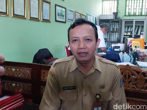 Guru SMKN Kota Malang yang Viral Memiting-Cekik Siswa Disebut Cuma Guyon